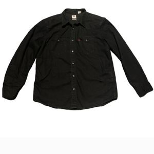 Men's Classic Clean Standard Fit Denim Western Shirt. Medium